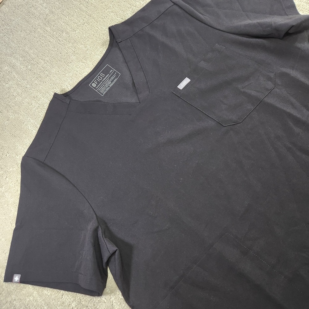 FIGS Chisec Scrub Top Men XXL Black Three Pocket Nurse Medical Shirt